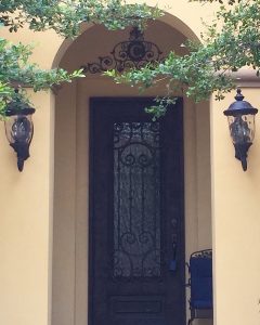 casa entryway